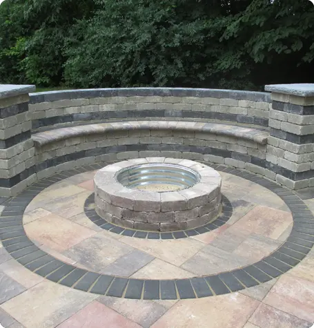 Landscape Firepits & Outdoor Kitchens