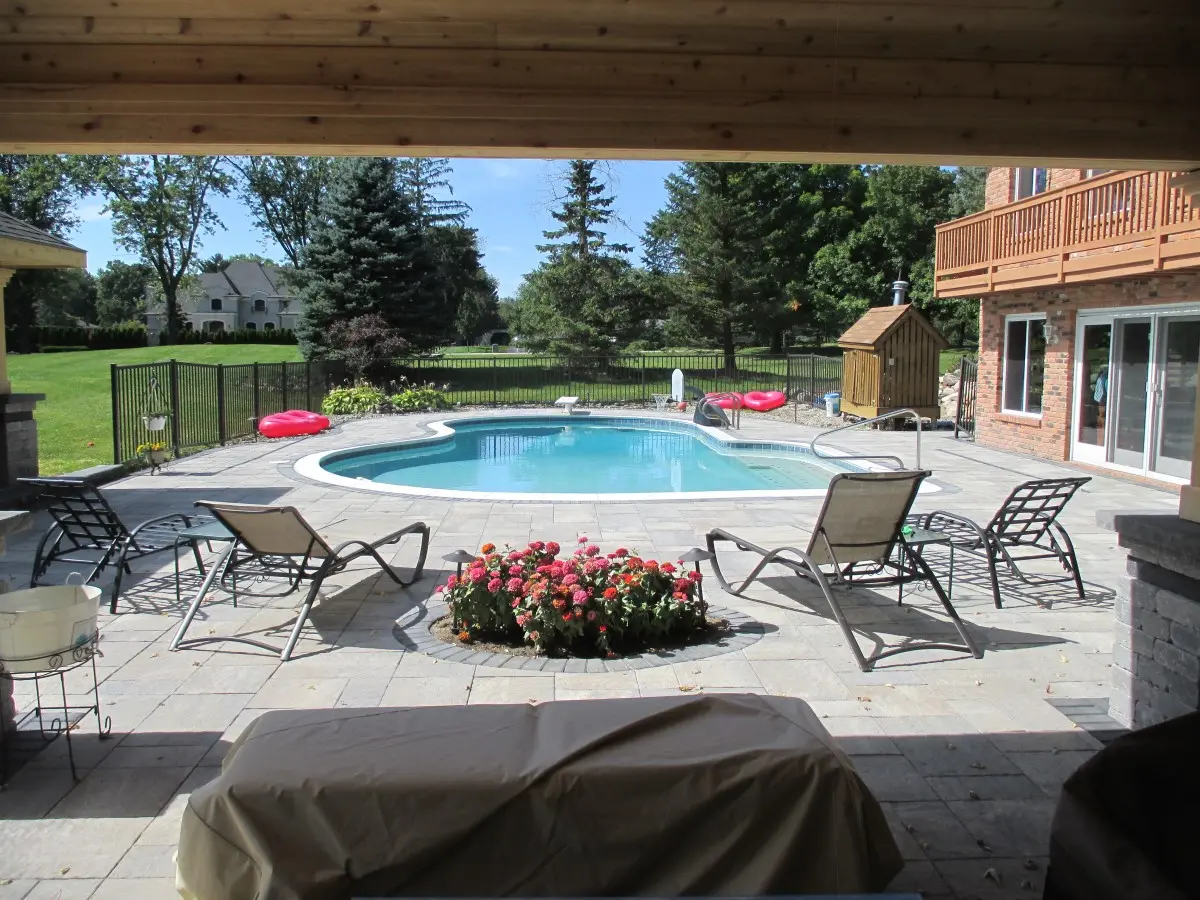lone-star-pool-decking