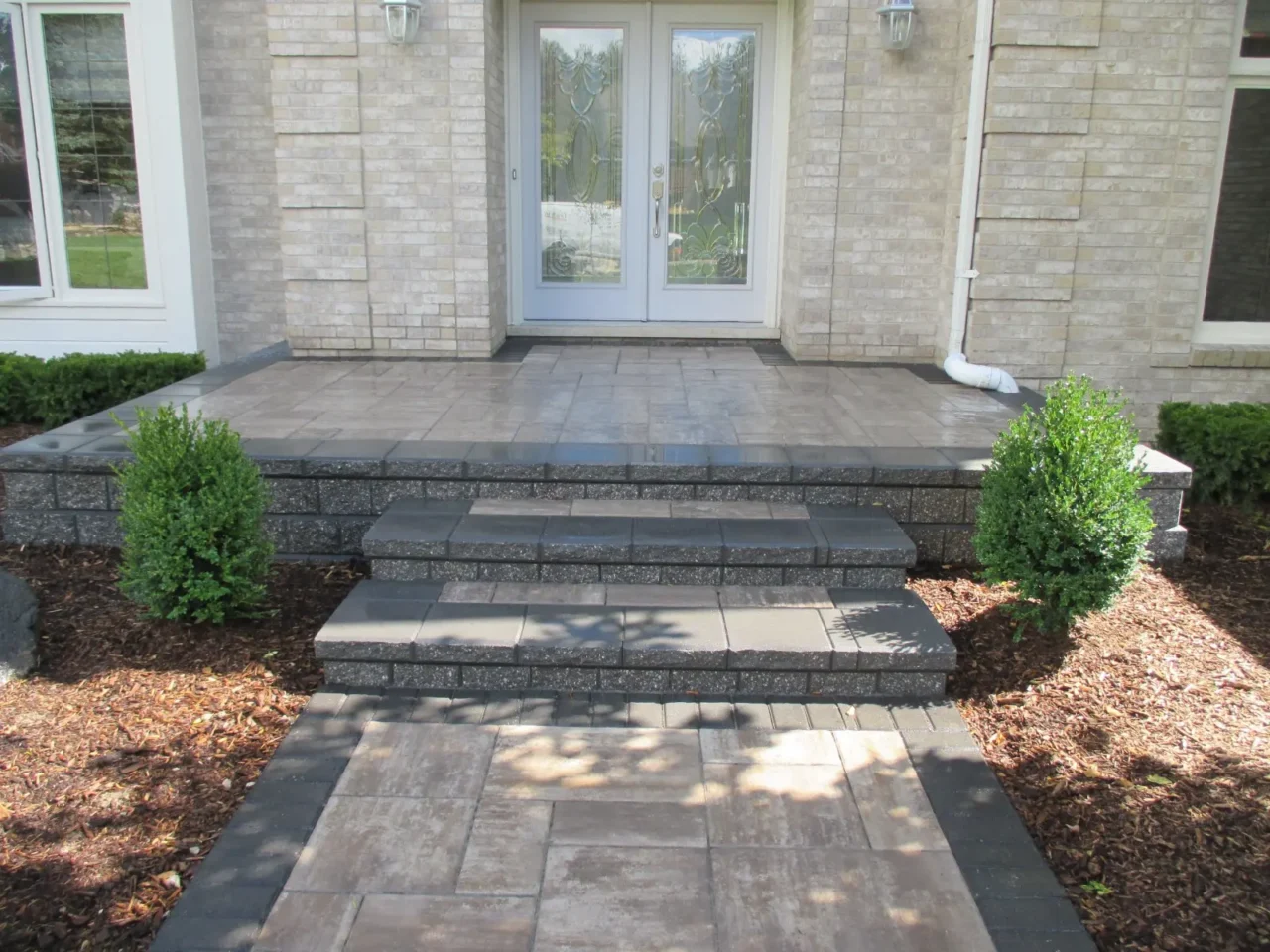 lone-star-brick-paver-patio-entryway